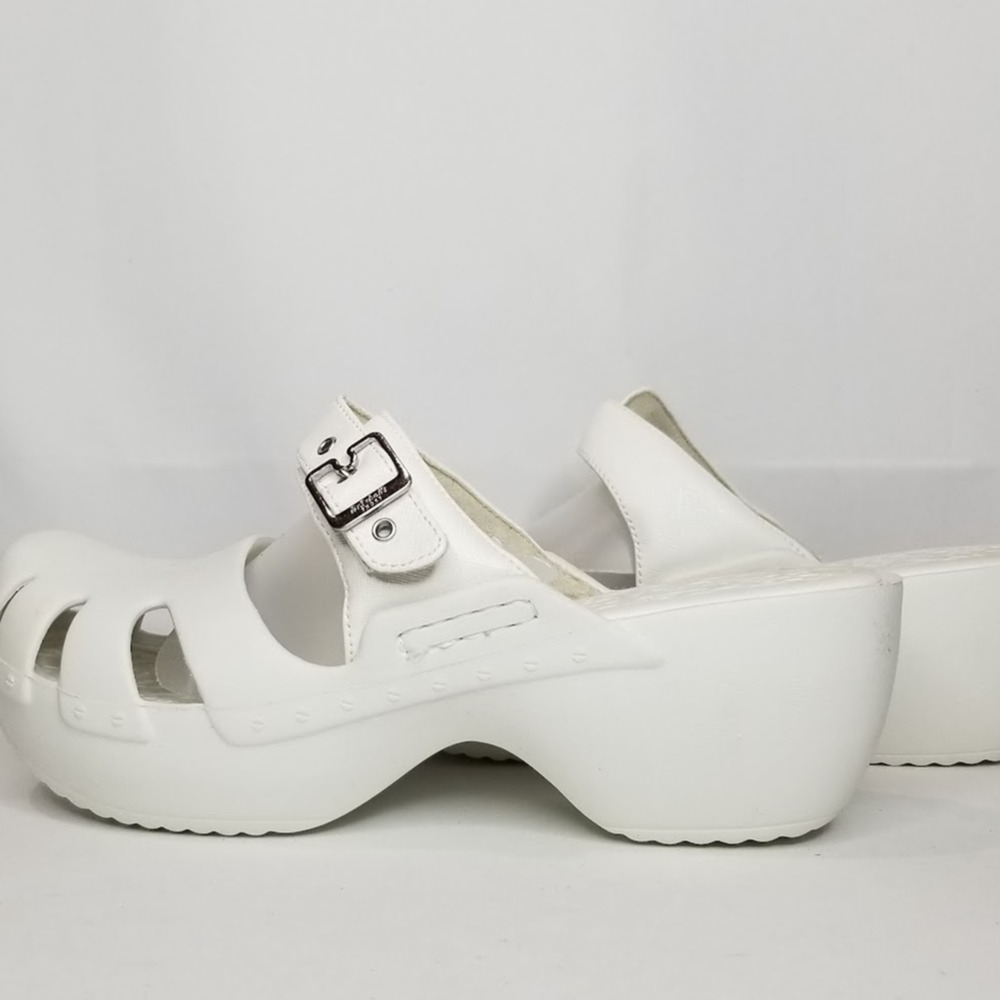 Dr. Scholl's Women Dance On White Slip On Buckle Strap  Clogs Size 12 White NWT
